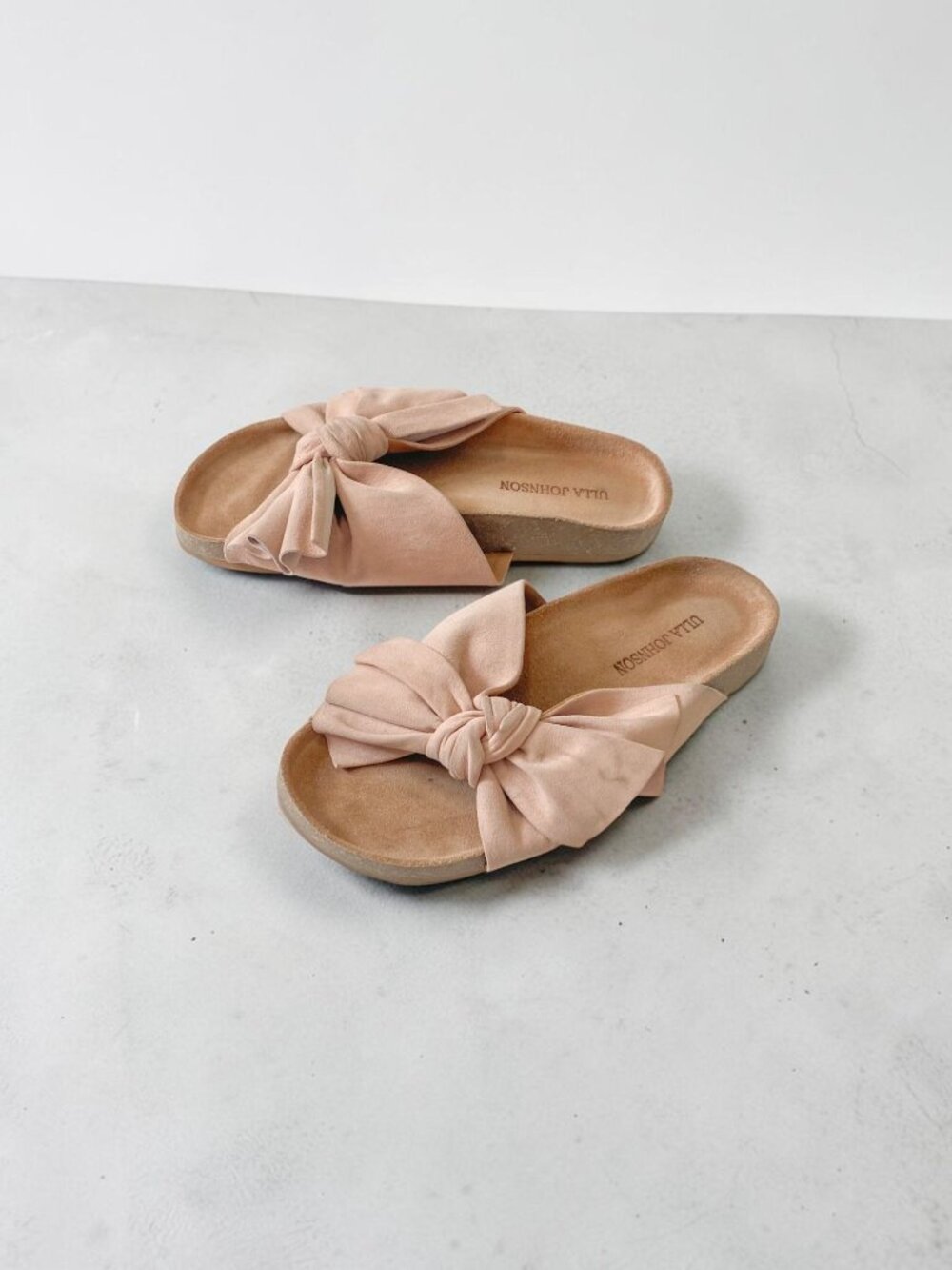 Ulla Johnson Ingrid Bow Slides Sandals, Pink/Blush, Size 38EU